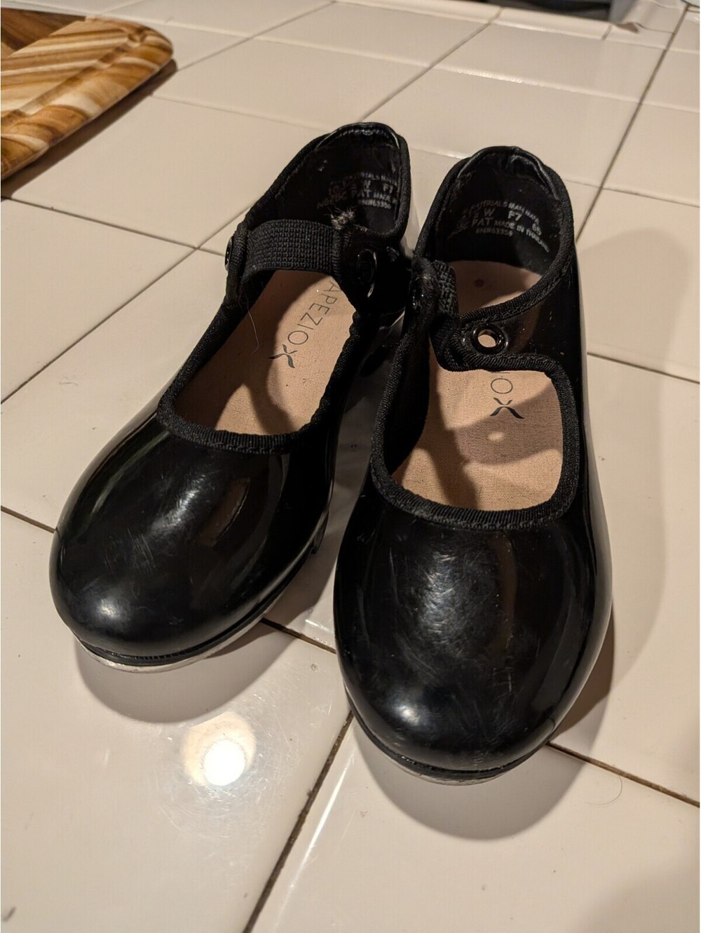 Capezio Children Tap Shoes Black Mary Jane Elastic Snap Strap Girls 10 1/2 W F7